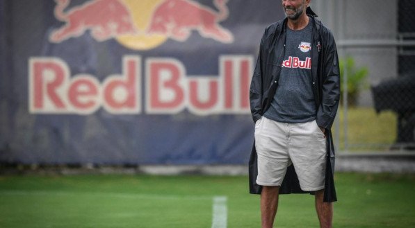Jürgen Klopp visita estrutura do Red Bull Bragantino, veja a passagem