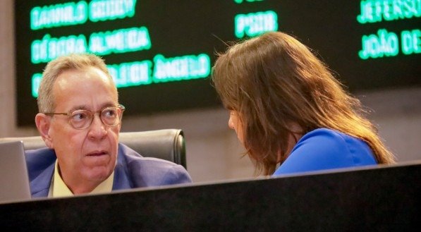 Presidente da Alepe, Álvaro Porto (PSDB), e governadora Raquel Lyra (PSD) mantém relação turbulenta desde o início da gestão atual
