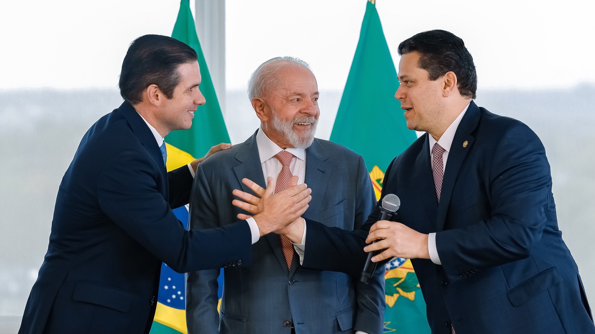 Presidente do Senado Federal, Senador Davi Alcolumbre, e Presidente da Câmara dos Deputados, Deputado Hugo Motta