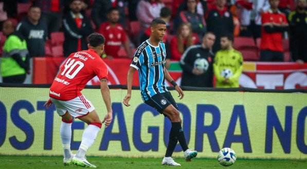 Restando apenas assinaturas, a dupla Gre-Nal terá um novo patrocinador master. O negócio deve ser fechado por R$50 milhões anuais para cada.