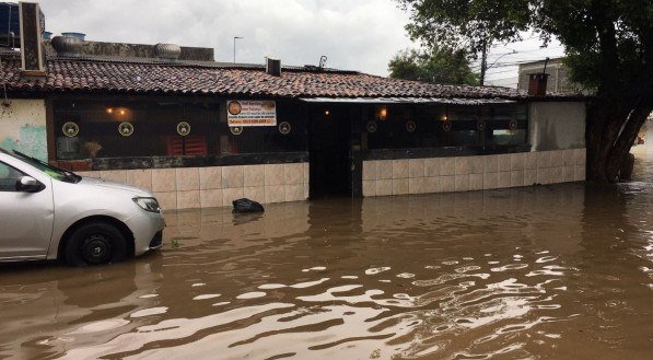 Imagem de alagamento na Região Metropolitana do Recife