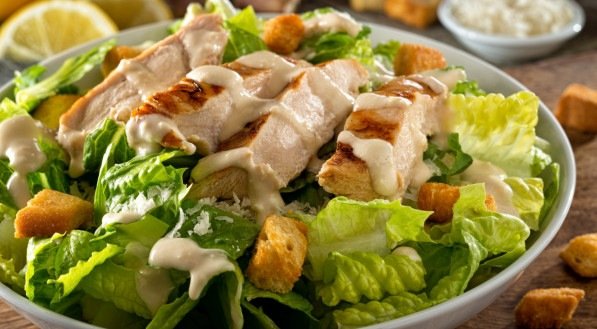 Imagem ilustrativa da Salada Caesar!