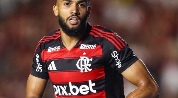Juninho desencanta e Flamengo atropela a Portuguesa -RJ pelo carioca