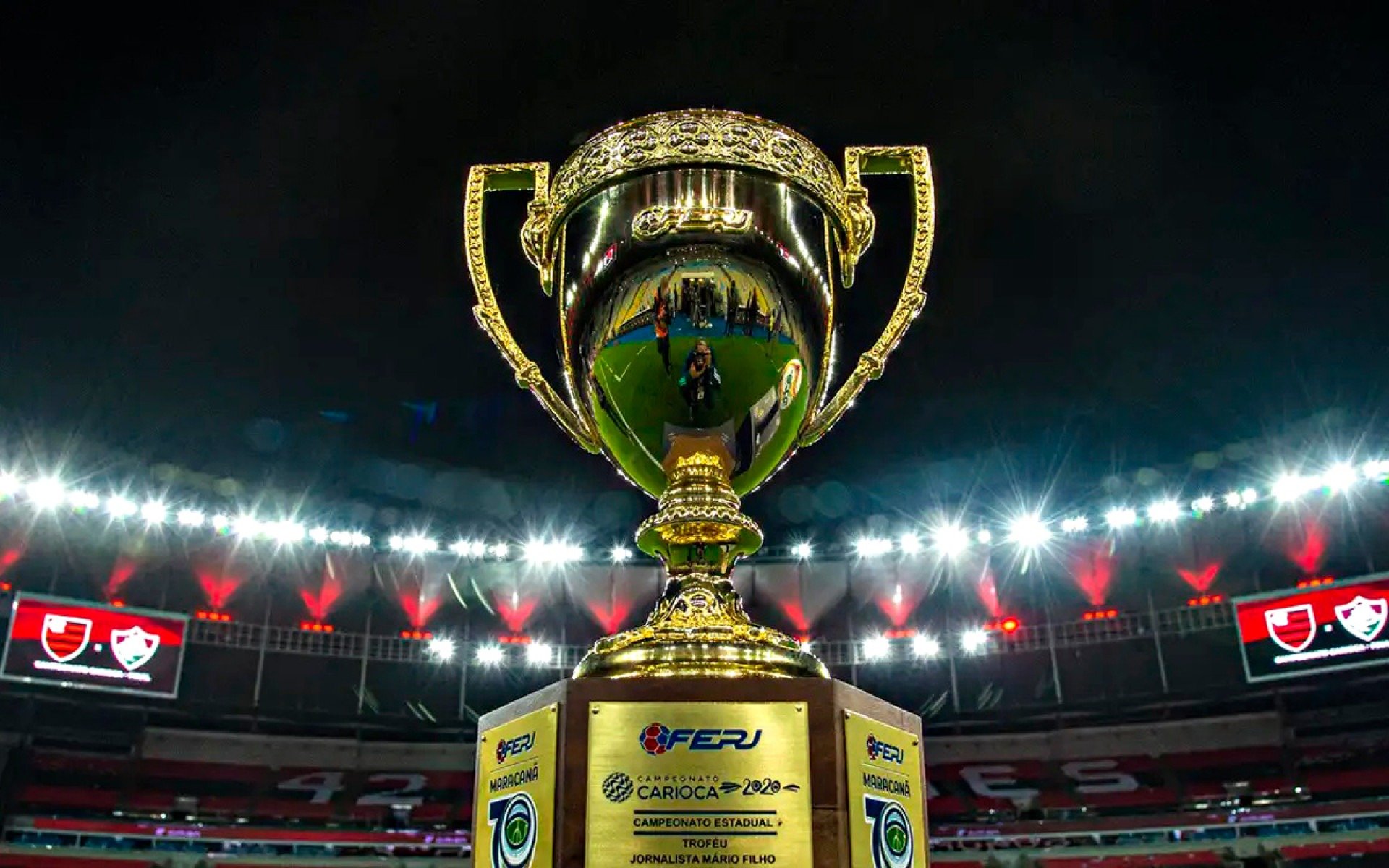 Marcelo Cortes / <a class='link-keyword' href=