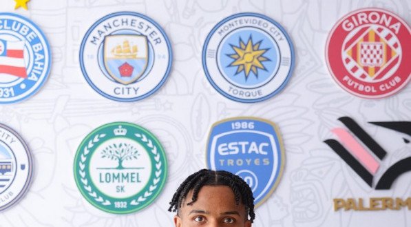 O jogador de 21 anos chega por empréstimo do Manchester City, com contrato válido até o fim desta temporada. Será a segunda passagem do atacante pelo Bahia