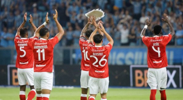 O Inter conseguiu segurar o empate na Arena, que teve Roger Machado sendo expulso de maneira inusitada