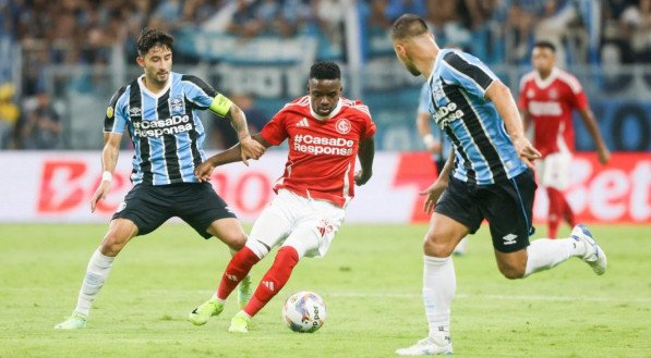 Grêmio e Internacional protagonizaram um clássico histórico no Campeonato Gaúcho