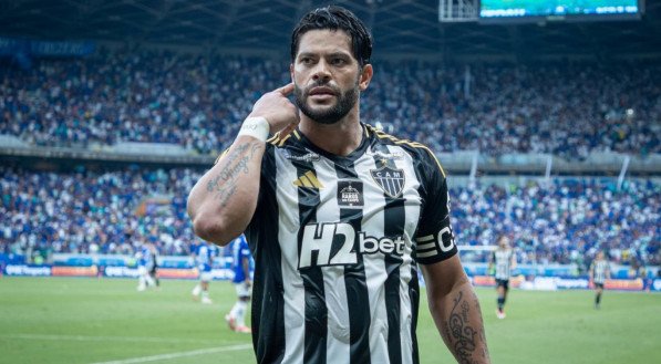 Autor dos gols, Hulk vibra com a vitória do Atlético-MG no clássico : ‘fizemos um ótimo trabalho coletivo’