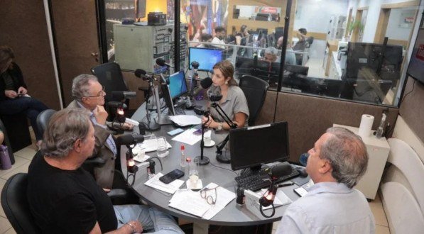 Natalia Ribeiro, Tadeu Alencar, Bernardo Peixoto e Murilo Guerra no debate sobre o futuro das micro e pequenas empresas
