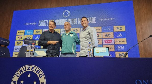 Leonardo Jardim é apresentado como novo técnico do Cruzeiro