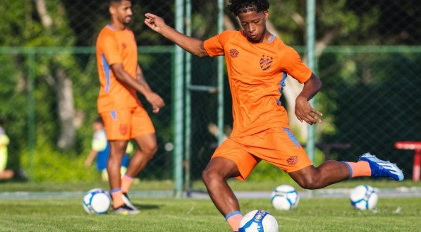 Zé Lucas retorna ao Sport em momento decisivo para Copa do Nordeste. 