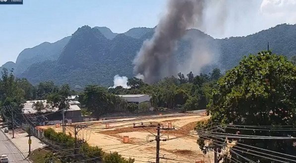 Incêndio atinge área de cidade cenográfica nos Estúdios Globo