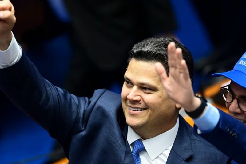 Davi Alcolumbre (União-AP)