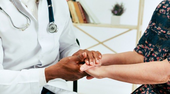 Imagem ilustrativa de consulta médica de rotina