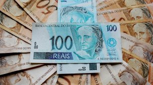 Pagamento de salários deve ser feito até o quinto dia útil