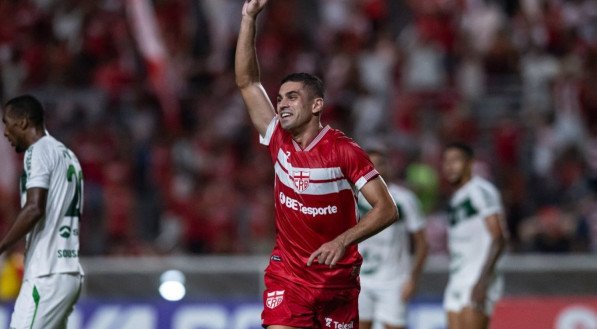 Após a goleada por 4 a 1 diante do Sousa-PB, pela Copa do Nordeste, o meia deu entrevista revelando uma boa proposta para deixar o clube regatiano.