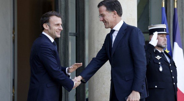 Secretário-geral da Otan, Mark Rutte, se reuniu com o presidente da França, Emmanuel Macron, para discutir as garantias europeias de segurança para Ucrânia