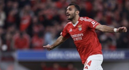 Pavlidis, atacante do Benfica