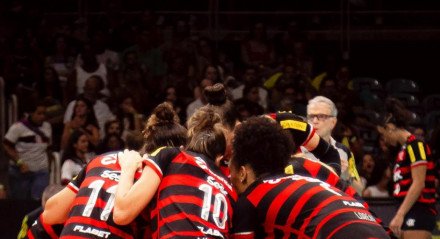 Sesc Flamengo duela contra o Osasco São Cristóvão Saúde na noite desta sexta-feira (21) pela 7ª rodada do returno da Superliga feminina de vôlei