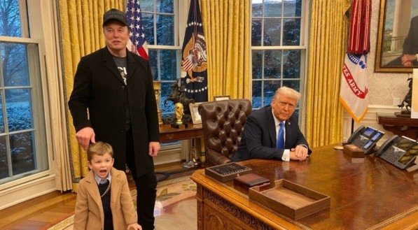 Musk deixa governo dos EUA, mas promete seguir próximo de Trump e do Doge