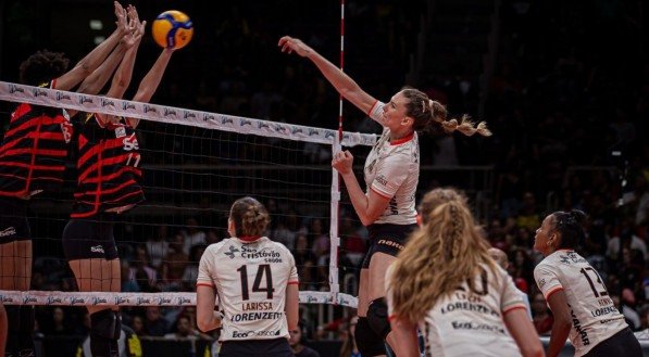 Com a 7ª rodada do returno finalizada, vários jogos mexeram com a tabela de classificação da Superliga feminina de vôlei, podendo ter clássico nas quartas de final