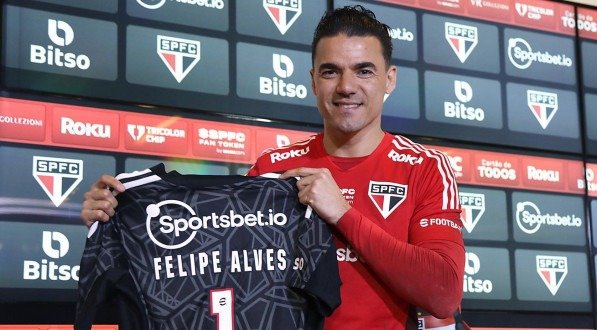 Felipe Alves em apresentação pelo São Paulo no ano de 2022