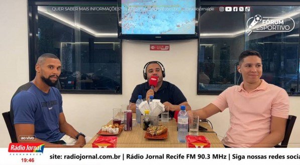 Imagem do Fórum Esportivo, da Rádio Jornal, na noite desta segunda-feira (24)