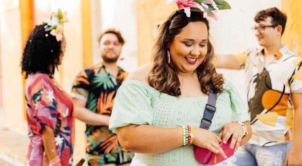 Carregar consigo um cristal durante o Carnaval pode ajudar a afastar energias densas (Imagem: Kleber Cordeiro | Shutterstock)