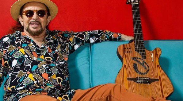 Geraldo Azevedo, 80 anos, é o homenageado do Carnaval de Petrolina. O reconhecimento ao artista, filho da terra, consagrado no cenário nacional.