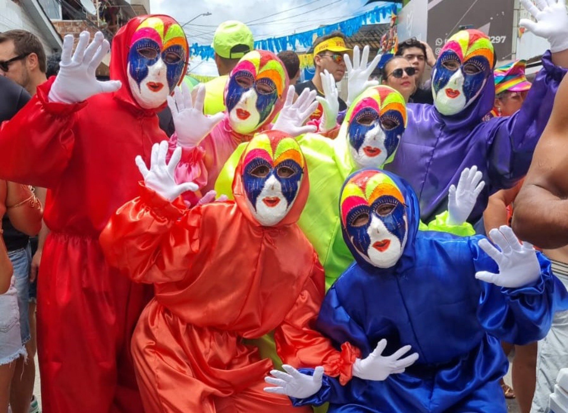 OLINDA AO VIVO: acompanhe a terça-feira de Carnaval da cidade alta