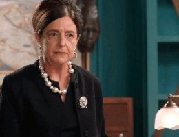 Resumo das novelas, 22.08: Norma conta que tem um plano secreto para Flora em 'A Caverna Encantada'