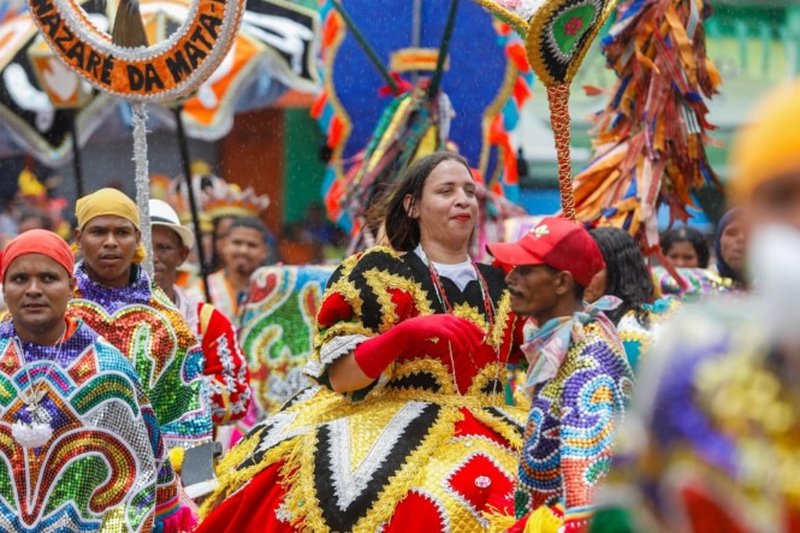 Encontro reúne 'realezas' do maracatu, poetas populares, mestres e brincantes de diversas partes do estado