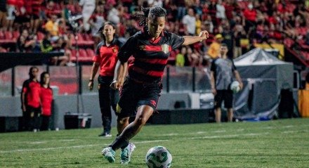 Lance do jogo entre Sport x São Paulo pela Supercopa Feminina 2025