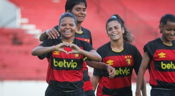 O duelo entre Sport e São Paulo, válido pela Supercopa feminina, terá ingressos gratuitos para os torcedores rubro-negros, tanto sócios quanto não sócio. As entradas podem ser adquiridas através da plataforma oficial do Leão. O confronto acontece nesta sexta-feira, às 21h30, na Ilha do Retiro. O check-in para garantir o bilhete para o jogo foi [&amp;#8230;]