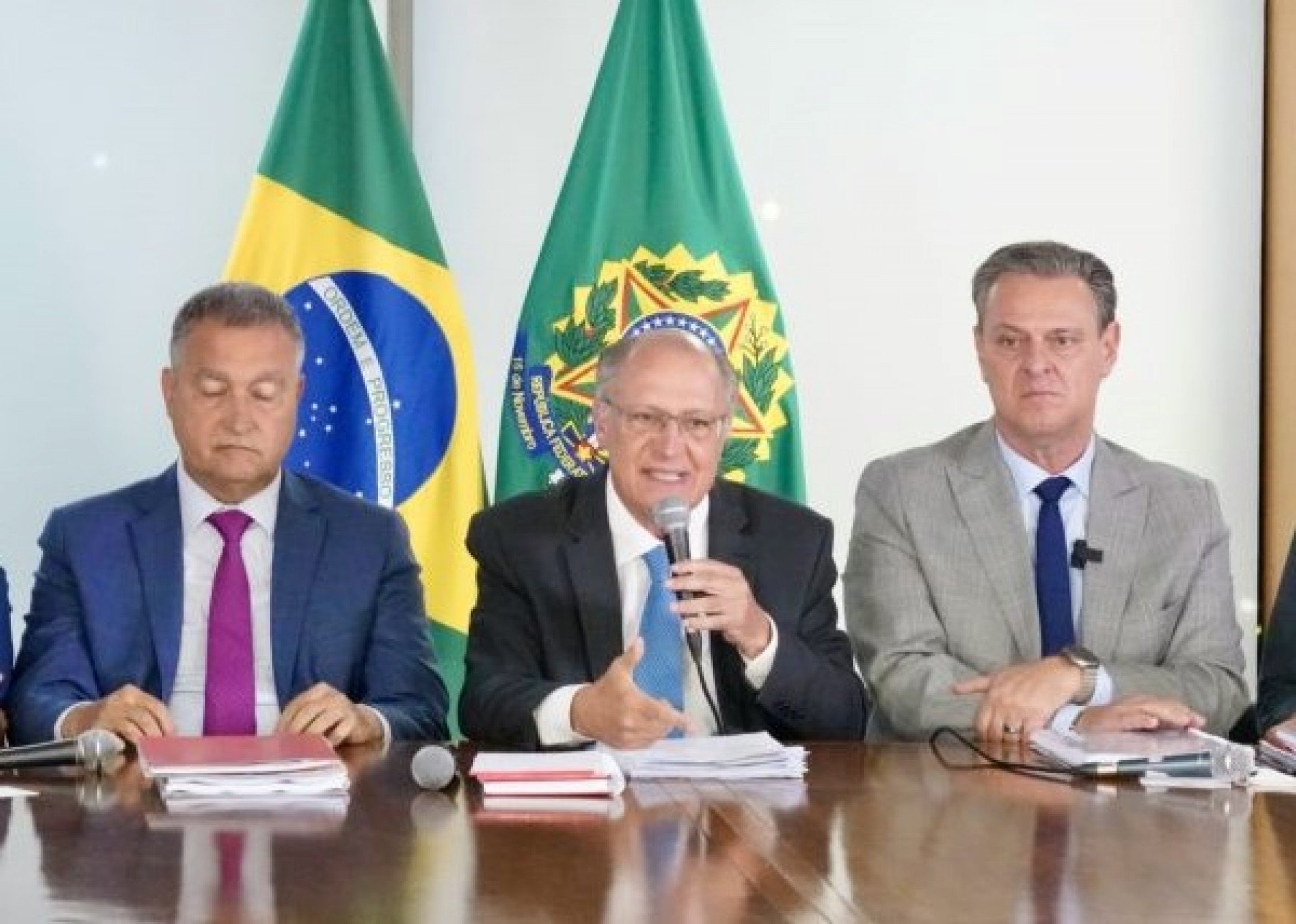 Governo Lula joga para governadores renúncia de ICMS que será irrisória sem imposto de importação