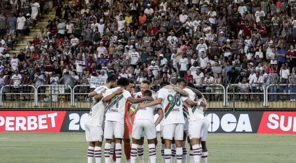 Com a larga vantagem de 4 a 0 construída no jogo de ida, o Tricolor entrou em campo sem grandes preocupações