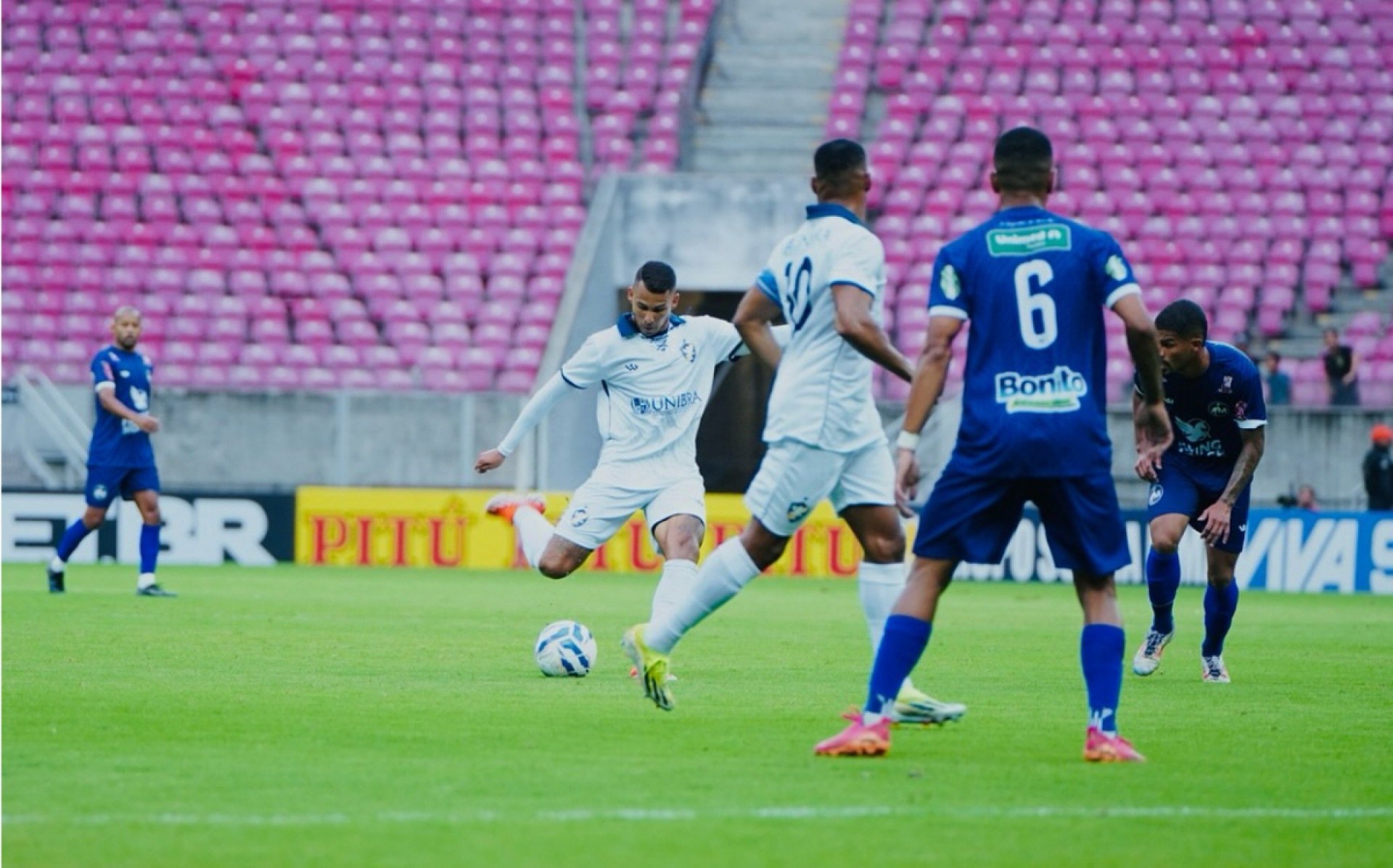 Maguary venceu o Retrô por 3 a 1 na primeira fase do Estadual Instagram/Retrô FC