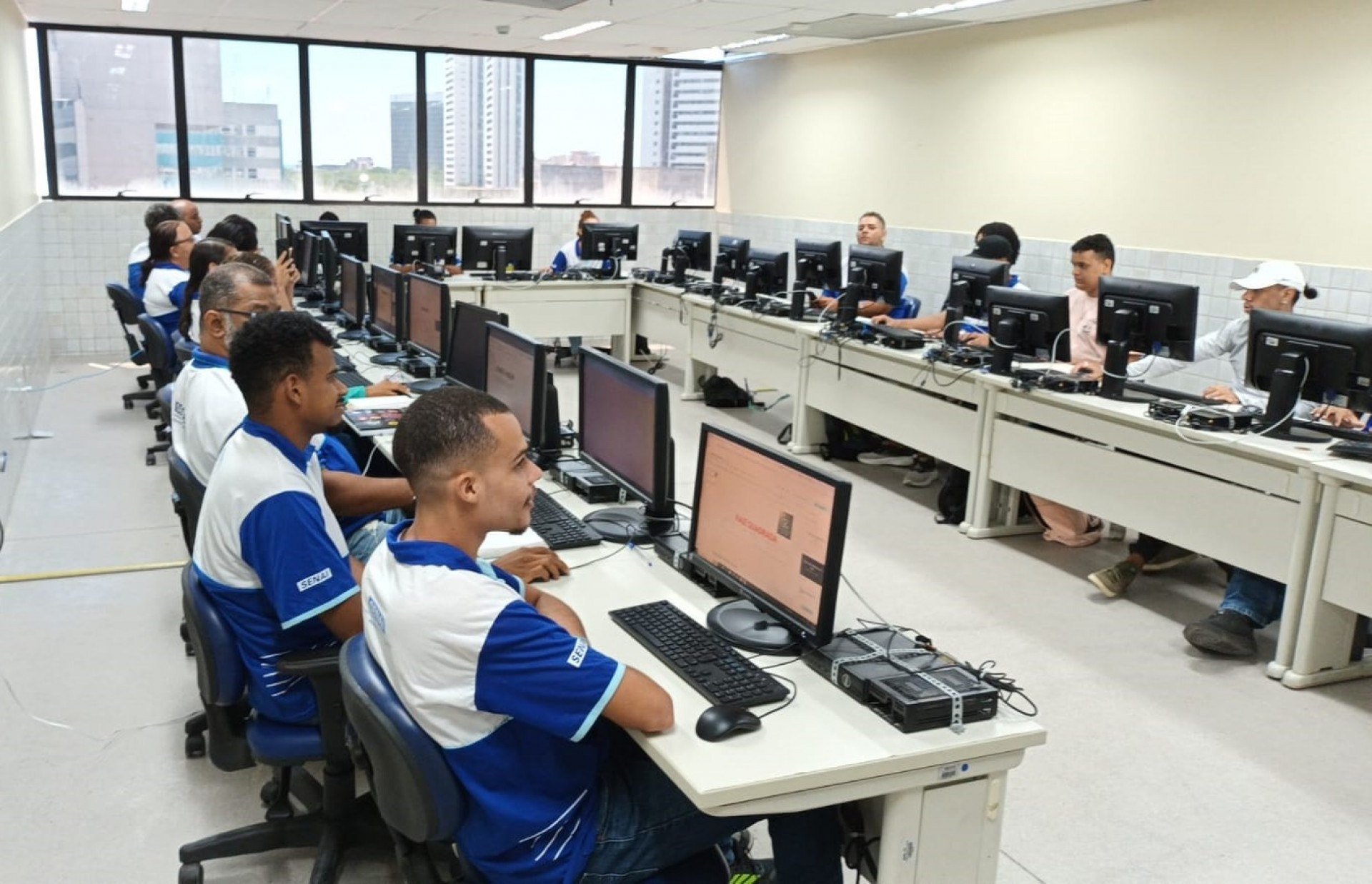 SENAI-PE abre 245 vagas gratuitas para cinco cursos técnicos