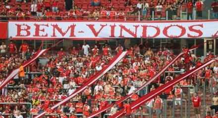 Gre-Nal acontecerá neste domingo (16), às 16h. A projeção de público é de 50 mil pessoas, o que resultaria no top-5 de públicos do novo Beira-Rio.