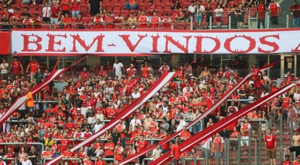 Gre-Nal acontecerá neste domingo (16), às 16h. A projeção de público é de 50 mil pessoas, o que resultaria no top-5 de públicos do novo Beira-Rio.