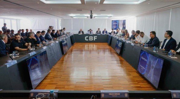 Dirigentes da CBF e representantes dos 20 clubes da Série A aprovaram os detalhes da competição, em reunião, nesta quarta-feira (12)