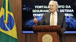 O Judici&aacute;rio tamb&eacute;m se manifestou contra a atua&ccedil;&atilde;o do executivo estadual. O Ministro Ricardo Lewandowski cobrou publicamente que o governador &quot;falasse a verdade&quot;
