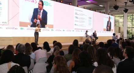Ministro da Educação Camilo Santana apresentou o balanço do MEC dos últimos dois anos