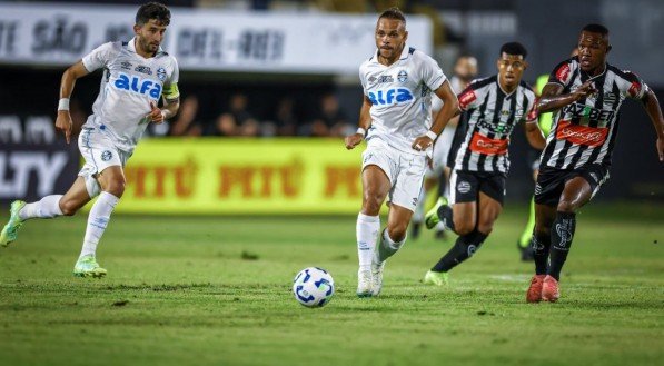 Após empate em 3 a 3, Tricolor garante 8 a 7 nas penalidades e se classifica na competição