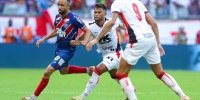 Lance entre Bahia x Vitória pelo Campeonato Baiano