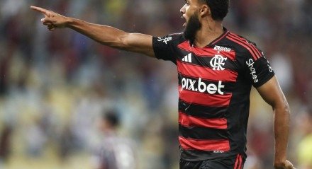 Atacante marcou o gol que deu vantagem para o Flamengo no segundo jogo da final do Carioca 