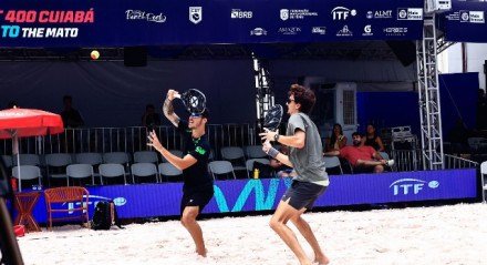 Sexta-feira terá rodada dupla na Arena Beach Peak com jogos de oitavas de final a partir das 9h30 locais (10h30 de Brasília) e as quartas de final começando a partir das 15h locais