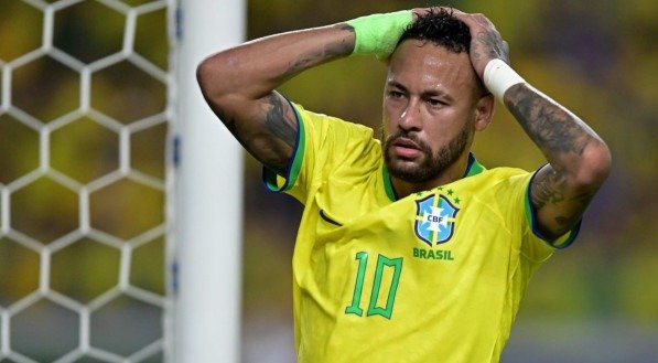 Trio fica de fora após lesões; Alex Sandro, Endrick e Lucas Perri são convocados para substituírem os atletas