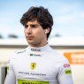 Rafael Câmara após sair do carro da Trident na Fórmula 3