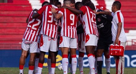 Equipe do Náutico reunida nos Aflitos